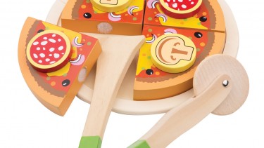New Classic Toys – Pizza Salami 木製意大利薄餅切玩具 #10586