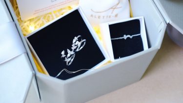 Alette.玥 Love collection 真愛系列 & Sparkle Flowers collection 閃爍繁花系列 《限定精美純銀首飾禮盒套裝 手鏈+戒指》